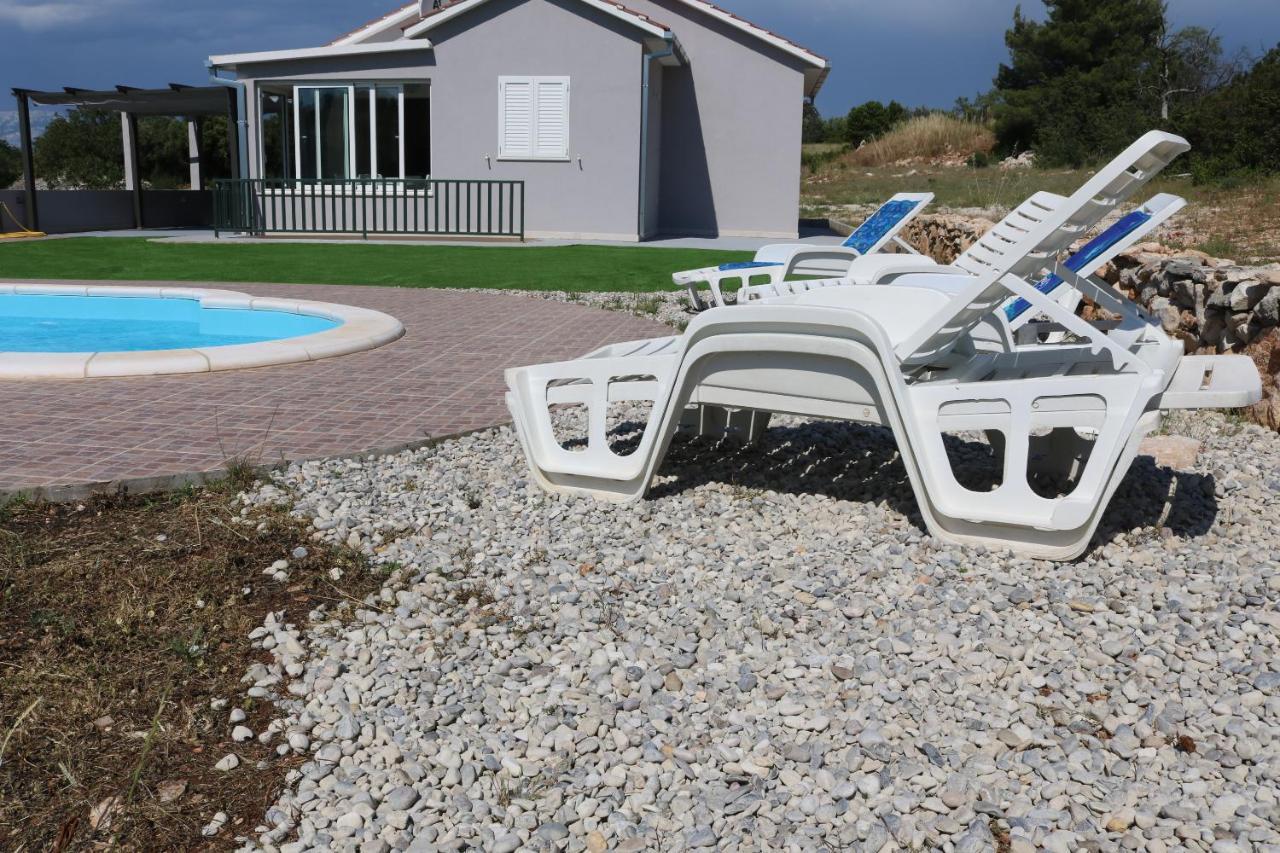 Nane Garden House With Heated Pool Villa Mirce Exterior foto