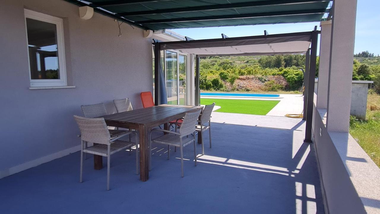 Nane Garden House With Heated Pool Villa Mirce Exterior foto